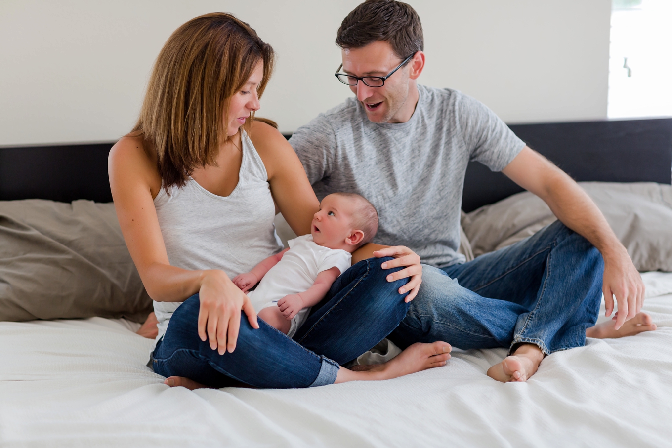 Comfortable in home Lifestyle newborn photography by brooke tucker photography