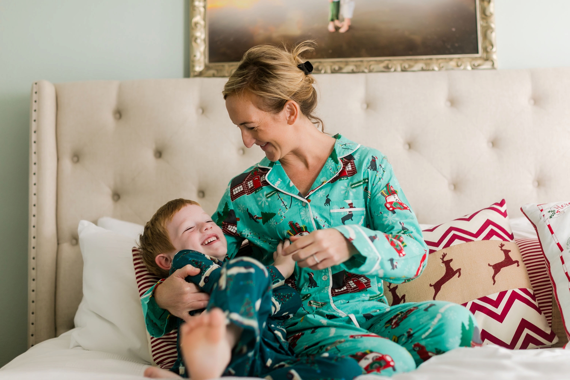 Christmas Pajamas and Milk with Mommy Lifestyle photography Session by Brooke Tucker Photography