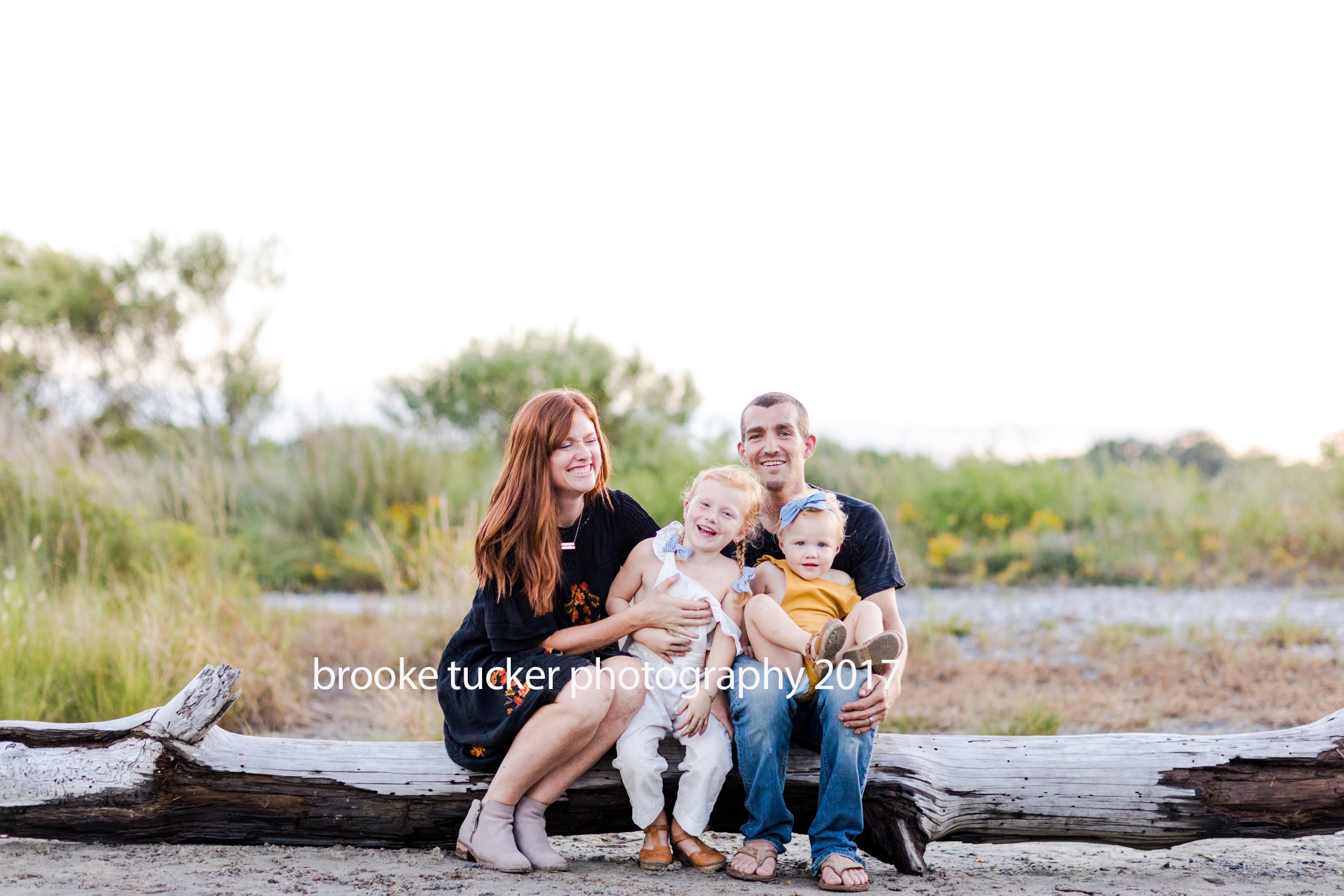 Beautiful outdoor family portraits, Virginia Child and Family photographer brooke tucker