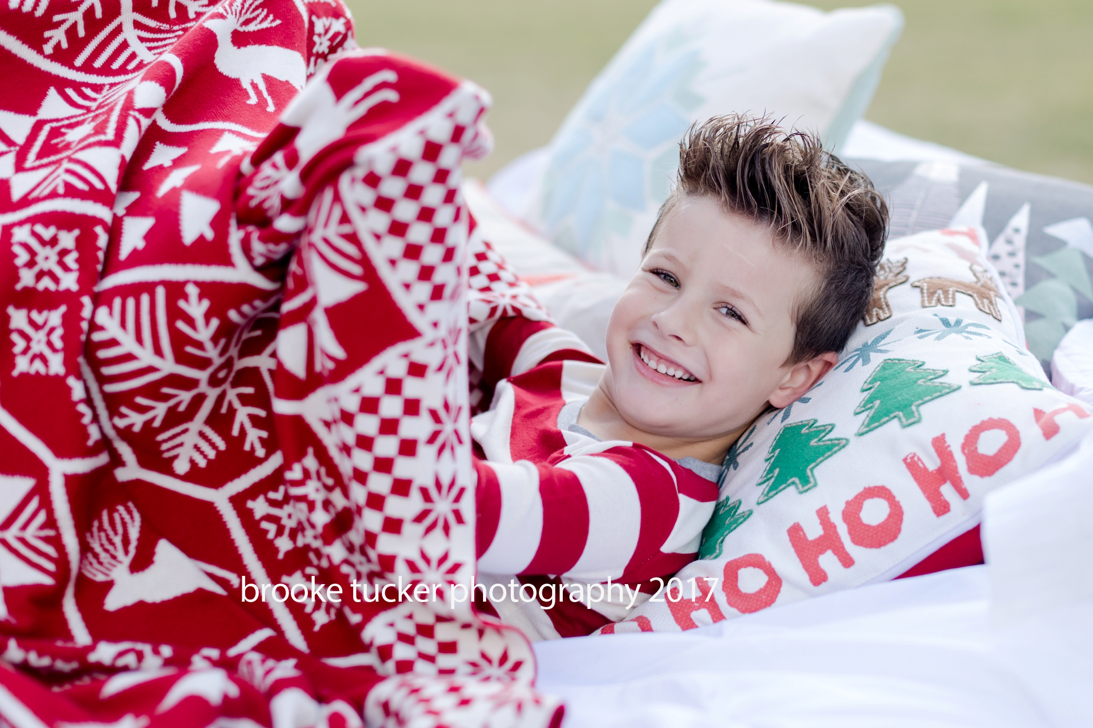 outdoor holiday portraits, holiday pajamas milk and cookies, florida child and family photographer brooke tucker