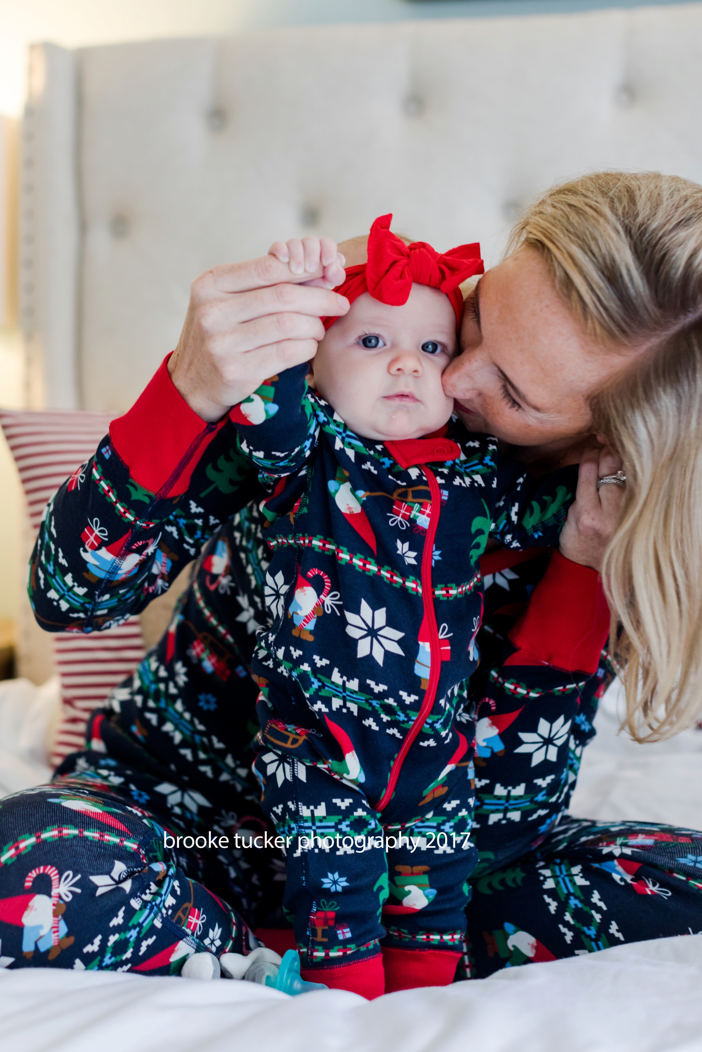 holiday family portraits, lifestyle christmas pajamas, family holiday pj's