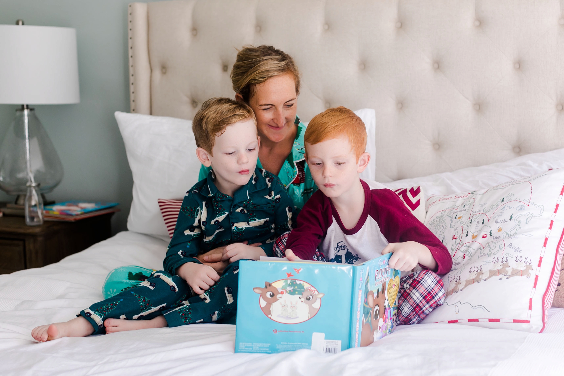 Christmas Pajamas and Milk with Mommy Lifestyle photography Session by Brooke Tucker Photography