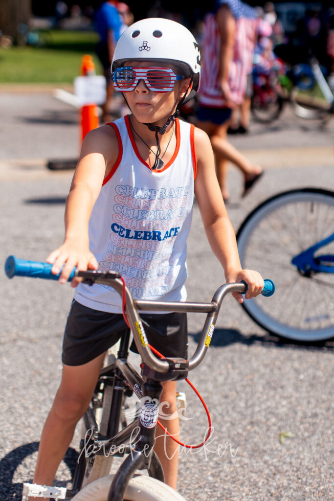 5 tips on how to capture the fourth of july with your kids. brooke tucker photography
